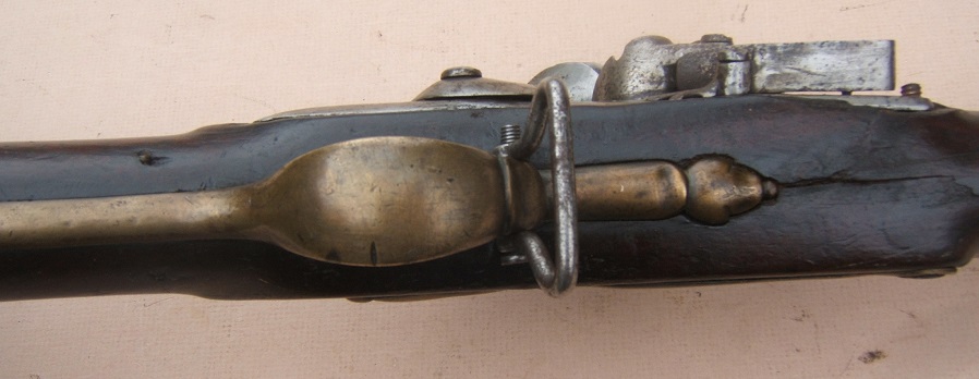 A VERY GOOD & RARE COMMERCIALLY MANUFACTURED FRENCH & INDIAN/AMERICAN REVOLUTIONARY WAR PERIOD FIRST MODEL/LONGLAND PATTERN 1756 ROYAL ARTILLERY BROWN BESS CARBINE, ca. 1760 view 5