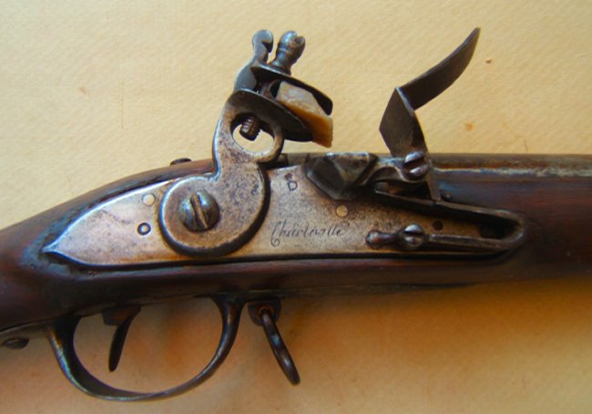 A VERY GOOD AMERICAN-USED REVOLUTIONARY WAR MODEL 1766/8 CHARLEVILLE MUSKET, ca. 1770 view 3