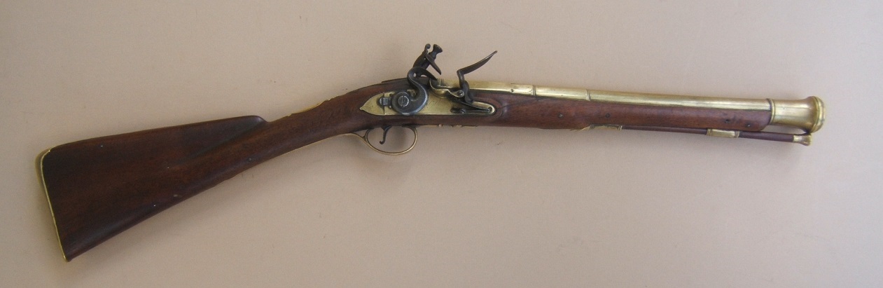  A FINE QUALITY AMERICAN REVOLUTIONARY WAR PERIOD ENGLISH OFFICERS BRASS BARREL FLINTLOCK BLUNDERBUSS, by BLYTHE ca. 1770 (POSSIBLY OWNED BY ABRAHAM CAYLER: THE LAST COLONIAL ENGLISH MAYOR OF ALBANY, NY) view 1