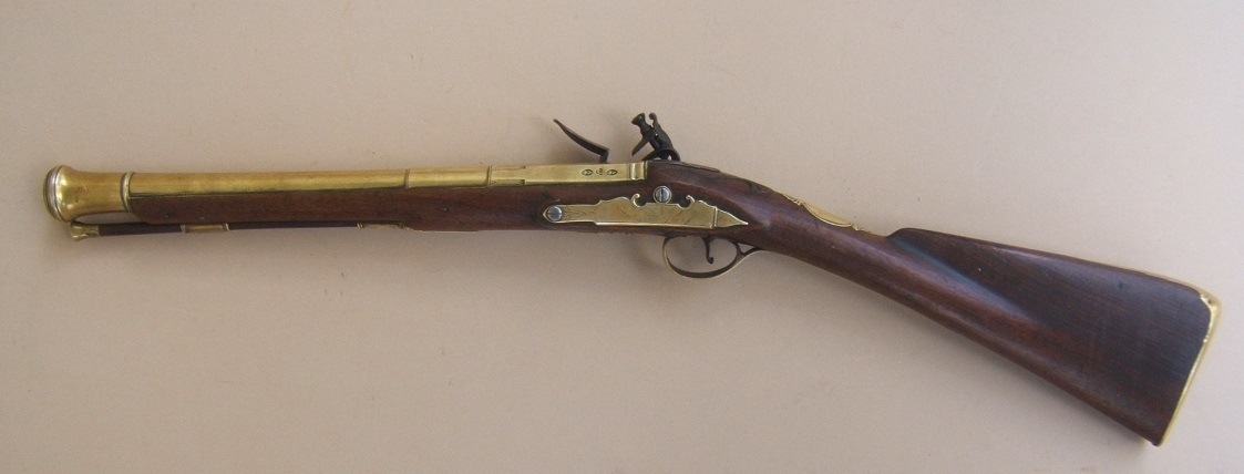 A FINE QUALITY AMERICAN REVOLUTIONARY WAR PERIOD ENGLISH OFFICERS BRASS BARREL FLINTLOCK BLUNDERBUSS, by BLYTHE ca. 1770 (POSSIBLY OWNED BY ABRAHAM CAYLER: THE LAST COLONIAL ENGLISH MAYOR OF ALBANY, NY) view 2