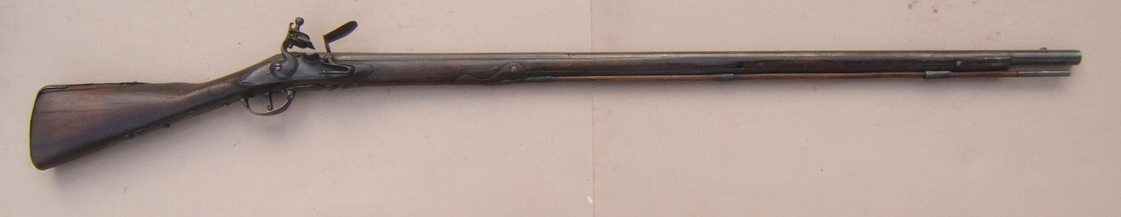  A VERY FINE & EARLY COLONIAL/AMERICAN REVOLUTIONARY WAR PERIOD DUTCH MUSKET, ca. 1710-1720 view 1