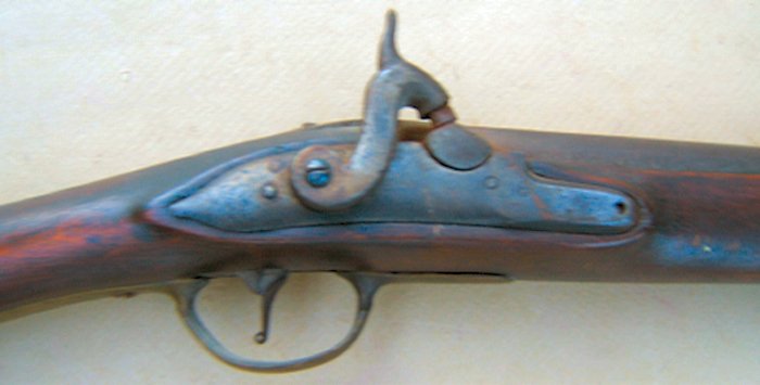 A VERY GOOD NAPOLEANIC WAR PERIOD UNIT MARKED PERCUSSION CONVERSION DUTCH? FLINTLOCK SEA-SERVICE MUSKET, ca. 1790/1840s view 3