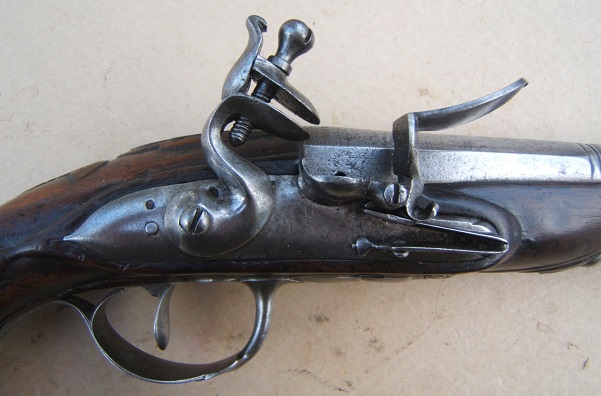 A FINE PAIR OF REVOLUTIONARY WAR PERIOD FRENCH FLINTLOCK OFFICER'S PISTOLS, ca. 1760-1770s view 3