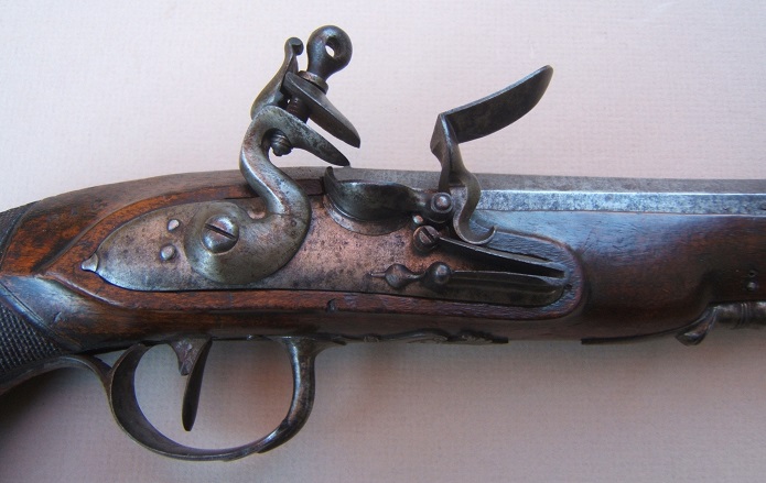 A FINE FRENCH EMPIRE/NAPOLEONIC PERIOD RIFLED FLINTLOCK OFFICER'S PISTOL, ca. 1810 view 3