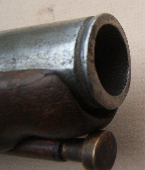 A MID-18th CENTURY SPANISH/SPANISH-COLONIAL MIQUELET OFFICERS LARGE/MUSKET-BORE BELT PISTOL, ca. 1770 view 3