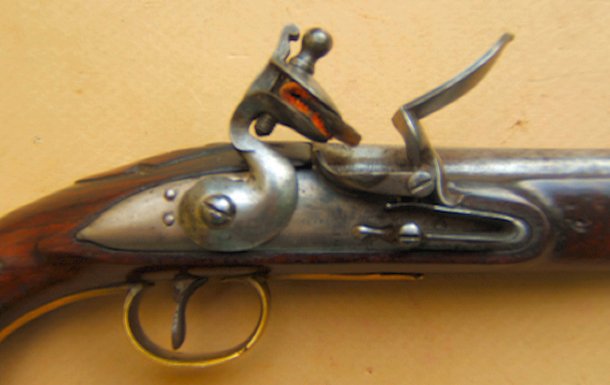 A FINE+ REVOLUTIONARY/WAR OF 1812 PERIOD FLINTLOCK OFFICER'S PISTOL BY TOW, ca. 1780s view 3