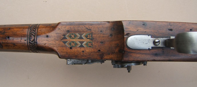 A HIGH QUALITY & UNUSUAL AUSTRIAN-HUNGARIAN/EASTERN EUROPEN (RUSSIAN?) 17TH CENTURY WHEELOCK SPORTING CARBINE w/ RELIEF CARVED & SILVER INLAYED STOCK, dtd. 1674 view 6