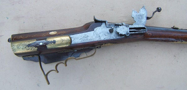 A VERY FINE QUALITY LATE 17TH CENTURY GERMAN WHEELOCK HUNTING/SPORTING RIFLE by M. SIPOVIZ IN AUG, ca. 1690 view 1