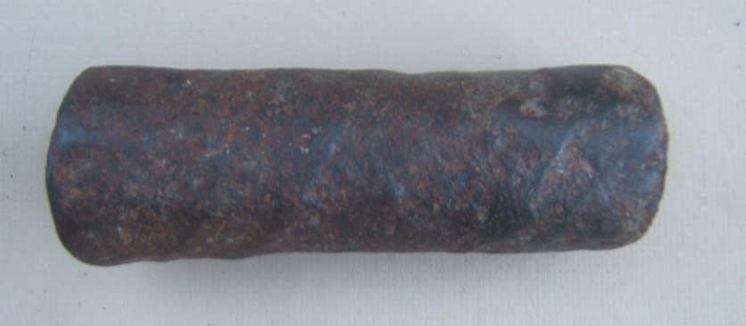 A VERY EARLY NORTHERN ITALIAN 14th/15th CENTURY VASE-TYPE IRON HAND-CANNON, ca. 1425 view 2