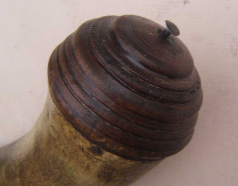  A FINE COLONIAL/AMERICAN REVOLUTIONARY WAR PERIOD AMERICAN POWDER HORN w/ FINELY TURNED CONVEX BASE, ca. 1750-1770view 3