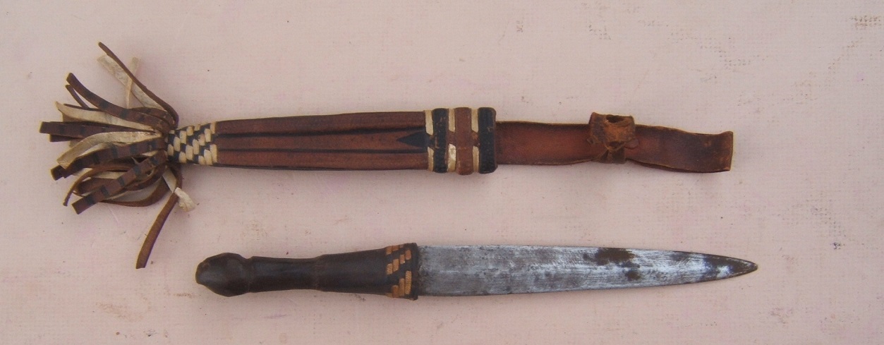 A FINE EARLY 20TH CENTURY AFRICAN BELT-KNIFE & SCABBARD, ca. 1940 view2