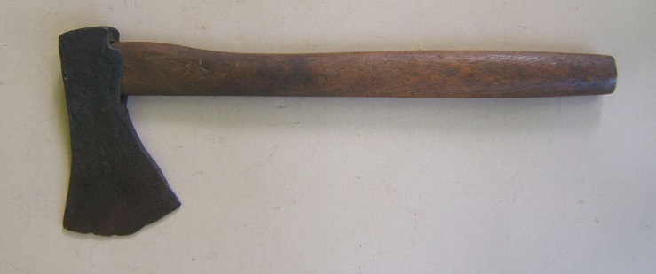 A VERY GOOD & EARLY COLONIAL PERIOD SOLDIER'S BELT-AXE TOMAHAWK, ca. 1650-1720 view 1