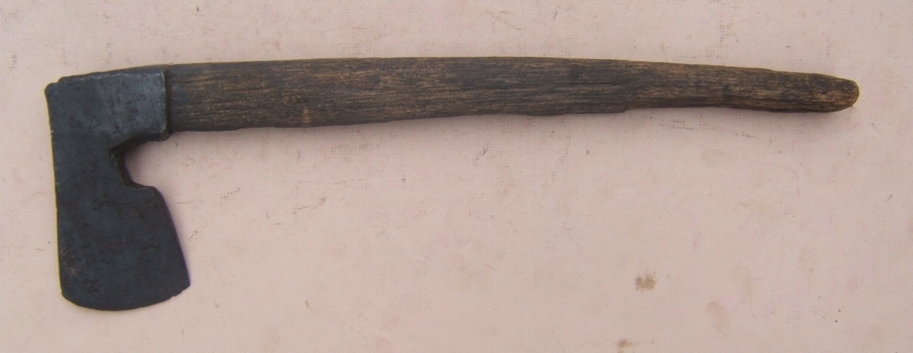 A VERY GOOD & EARLY COLONIAL PERIOD SOLDIER'S BELT-AXE TOMAHAWK, ca. 1650-1720 view 2