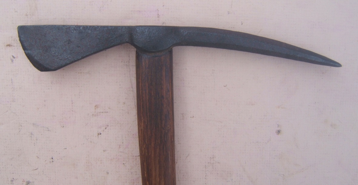 A VERY GOOD & SCARCE FRENCH & INDIAN/AMERICAN REVOLUTIONARY WAR PERIOD SPIKE TOMAHAWK, ca. 1750 view 3