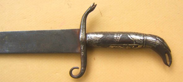 A VERY GOOD & UNUSUAL EARLY MEXICAN SILVER-INLAYED HILT SABER/CUTLASS, ca. 1840 view 2