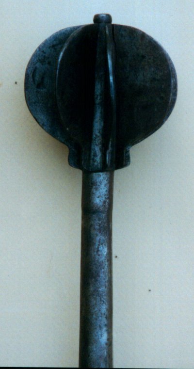 HUNGARIAN MACE