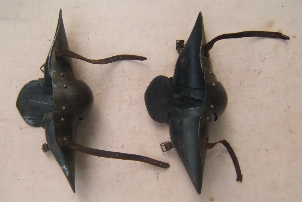 A FINE PAIR OF VICTORIAN ERA COPIES OF 15th CENTURY ARCHER'S KNEE DEFENSES of, ca. 1450 (ca.1890) back