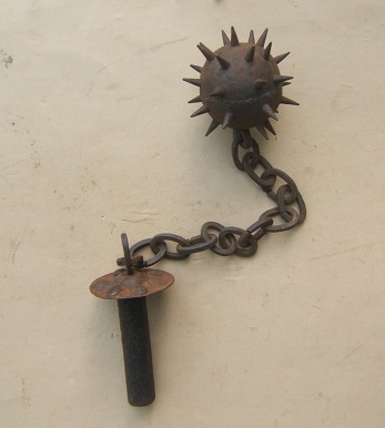 A VERY GOOD LATE 19th/EARLY 20th CENTURY {Victorian Period} COPY of a 16th/17th CENTURY EUROPEAN BALL & CHAIN TYPE WAR-FLAIL of, ca. 1550-1650 front