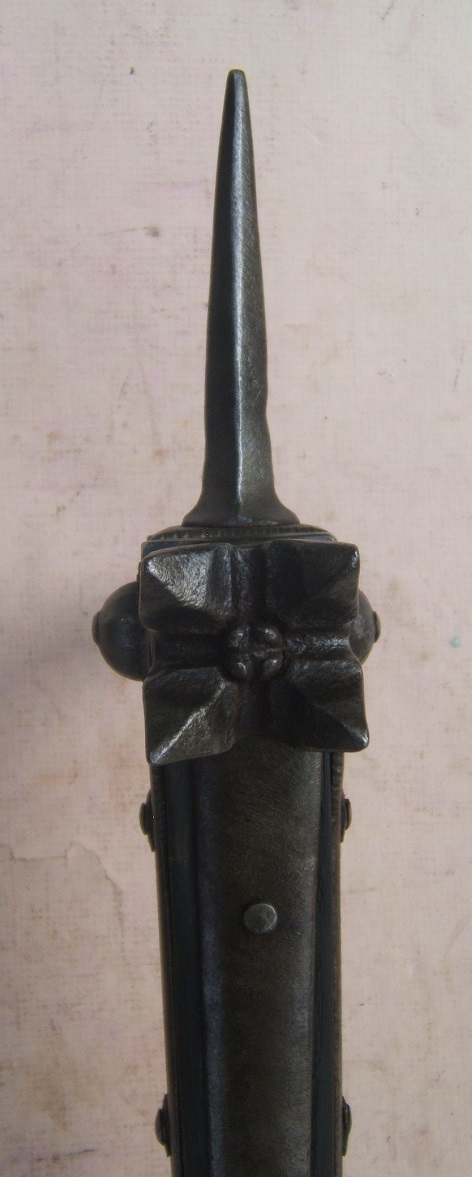 A FINE 19TH CENTURY ARMOURER'S COPY OF A 16TH CENTURY (SWISS/GERMAN) LUCERNE HAMMER, ca. 1880 front