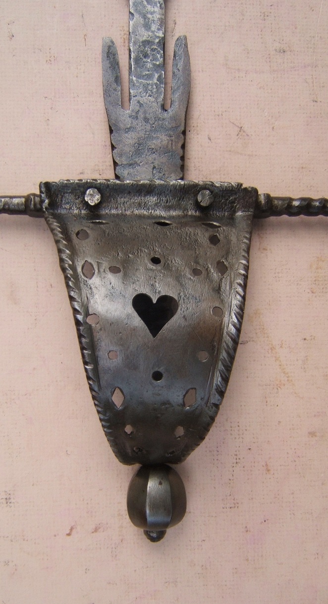 A FINE 19TH CENTURY SPANISH MAIN-GAUCHE/LEFT-HAND DAGGER w/ SWORD-BREAKER, ca. 1850 front