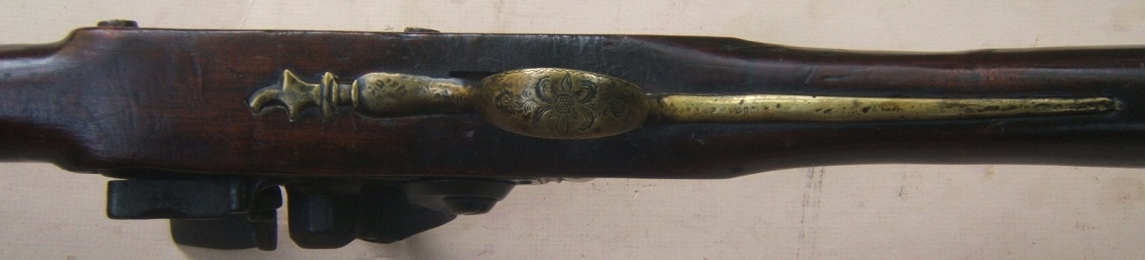 A FINE AMERICAN REVOLUTIONARY WAR PERIOD AMERICAN OFFICER'S  FUSIL/MUSKET, ca. 1775-1780 view 7