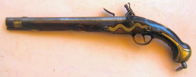 A VERY GOOD REVOLUTIONARY WAR PERIOD REGULATION PATTERN 1742 POTZDAM MAGAZ PRUSSIAN FLINTLOCK PISTOL, ca. 1740s view 2