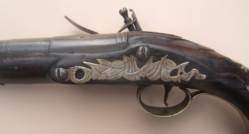 A VERY GOOD & SCARCE FRENCH & INDIAN/AMERICAN REVOLUTIONARY WAR PERIOD ENGLISH SILVER MOUNTED FLINTLOCK OFFICER’S OFFICER'S PISTOL, BY 