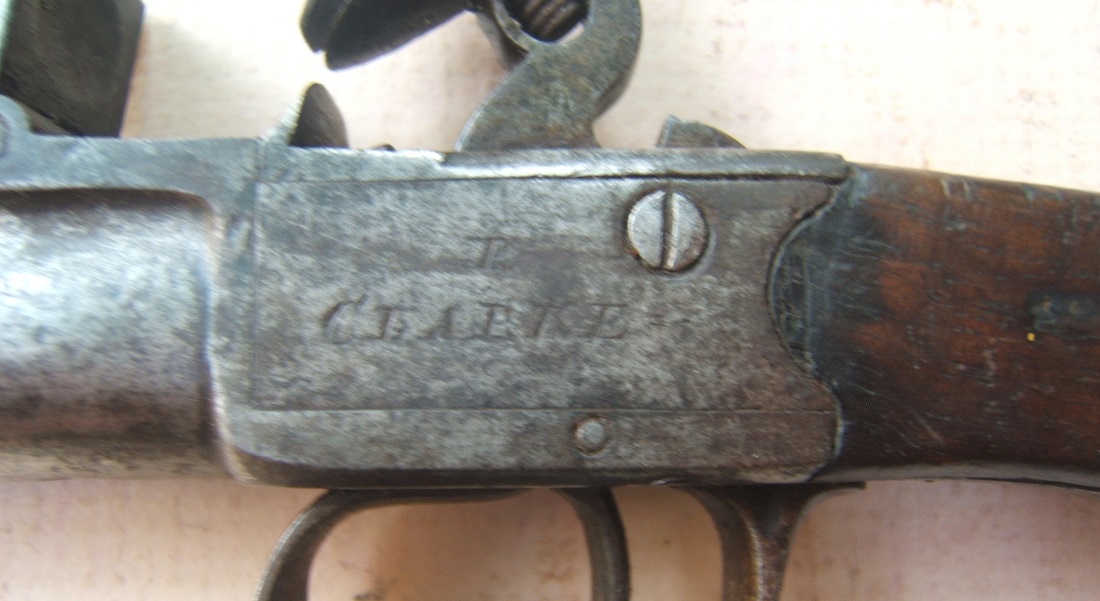 A VERY GOOD AMERICAN REVOLUTIONARY WAR PERIOD ENGLISH FLINTLOCK SCREW-BARREL POCKET PISTOL, by 