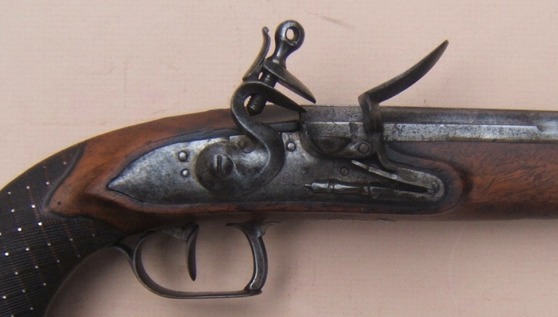 A VERY FINE FRENCH EMPIRE/NAPOLEONIC PERIOD RIFLED-BORE FLINTLOCK OFFICER'S PISTOL, ca. 1800 view 3