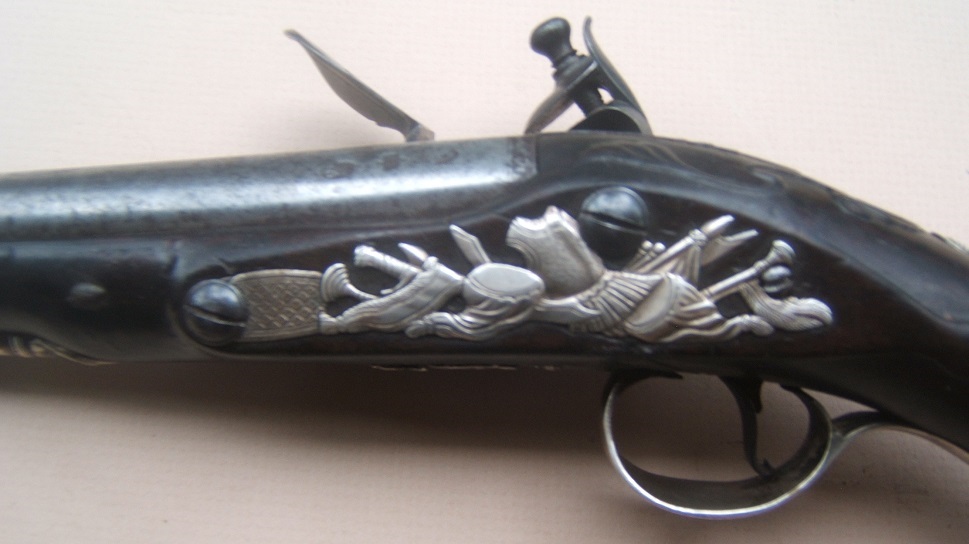 A FINE QUALITY SILVER MOUNTED REVOLUTIONARY WAR PERIOD FLINTLOCK OFFICER'S PISTOL, by “GRIFFIN”, HALLMARKED FOR 1766 view 4