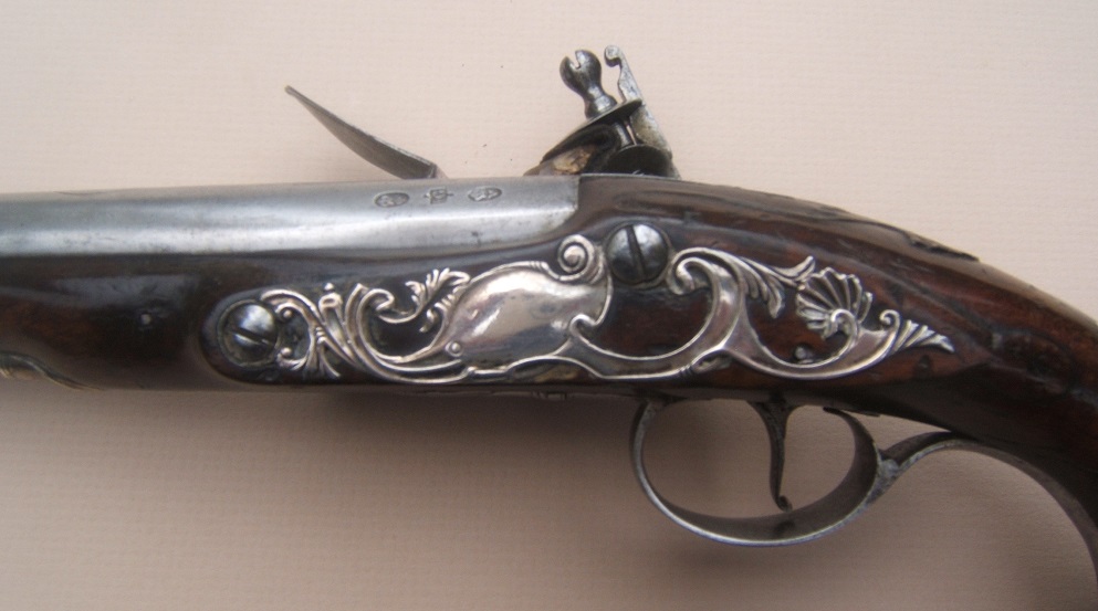 A FINE FRENCH & INDIAN/AMERICAN REVOLUTIONARY WAR PERIOD ENGLISH SILVER MOUNTED FLINTLOCK OFFICER’S PISTOL, BY “GRIFFIN” ca. 1760 view 4