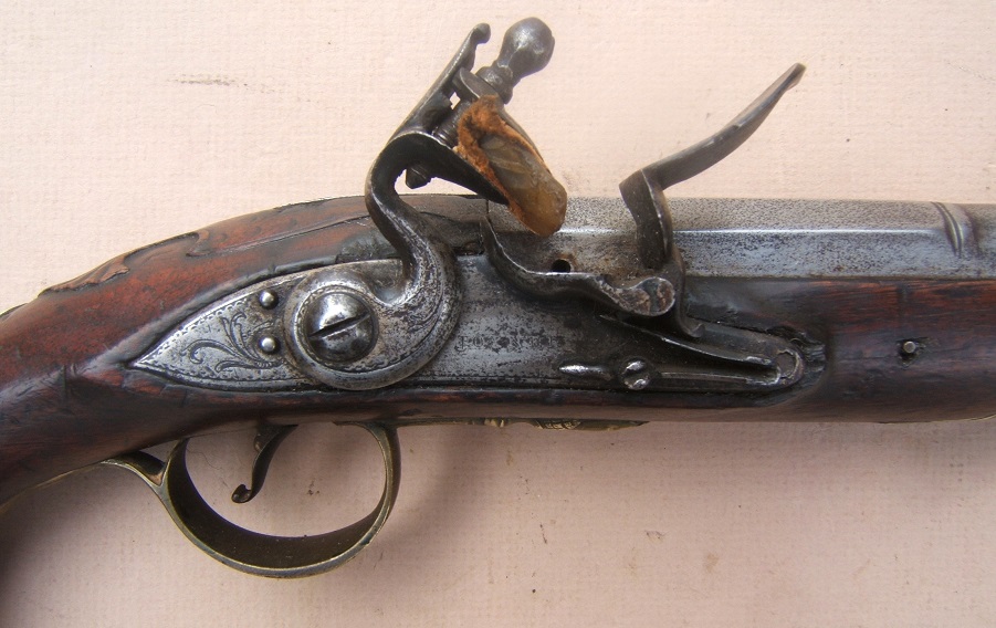 A VERY GOOD FRENCH & INDIAN/AMERICAN REVOLUTIONARY WAR PERIOD ENGLISH FLINTLOCK OFFICERS BLUNDERBUSS HOLSTER PISTOL BY JOYNER, ca. 1760 view 3