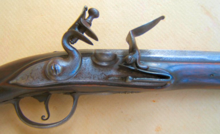 A VERY GOOD+ UNTOUCHED 18TH CENTURY FLINTLOCK HOLSTER PISTOL, ca. 1730s view 3