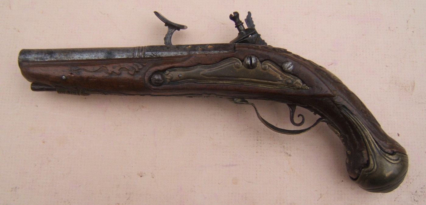 A VERY GOOD CENTRAL BOLOGNESE ITALIAN SNAPHANCE POCKET PISTOL, ca. 1720s view 2