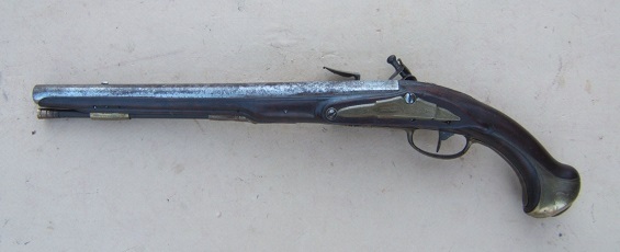 AN EARLY & FINE FRENCH FLINTLOCK OFFICER’S HOLSTER/HORSE PISTOL, ca. 1720 view 2