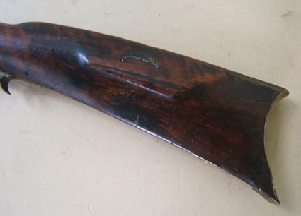 A VERY GOOD PERCUSSION CONVERSION PENNSYLVANIA/KENTUCKY RIFLE, ca. 1800/40 view 5