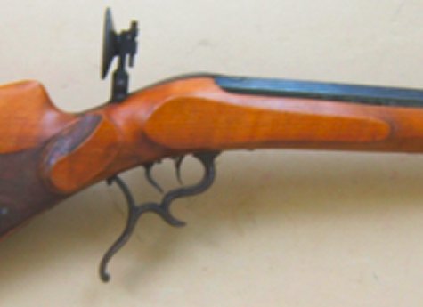 A FINE 19TH CENTURY 4 mm GERMAN PARLOR TYPE SCHUETZEN RIFLE 
(ZIMMERSCHUETZEN), ca. 1880 view 1