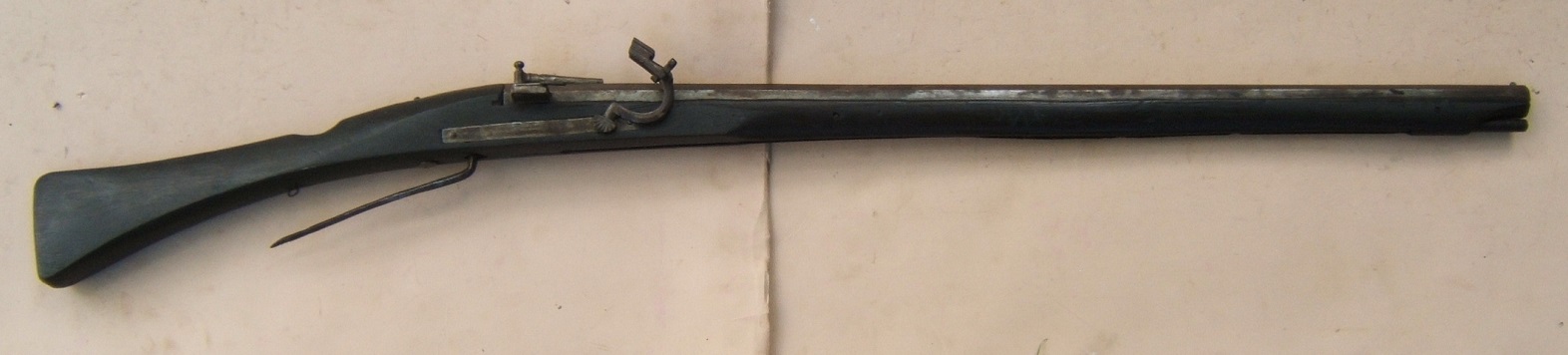 A VERY RARE MID-16th CENTURY (CONQUISTADOR TYPE) ITALIAN/SPANISH LEVER-TRIGGER MILITARY MATCHLOCK MUSKET ARQUEBUS, ca. 1550 view 1