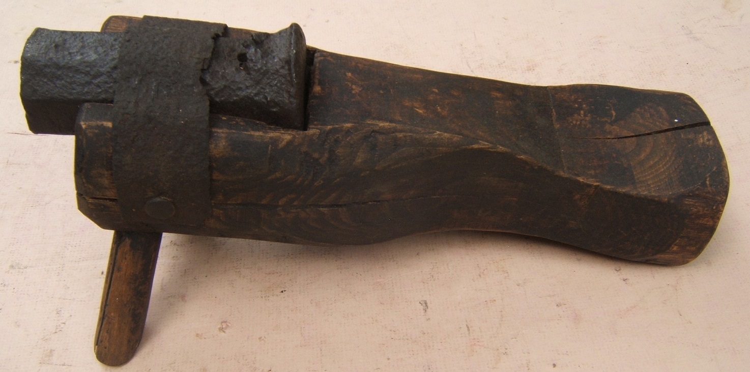 AN EARLY & RARE MID-15TH CENTURY (MEDIEVAL PERIOD) IRON HAND-CANNON/HANDGONNE, ca. 1450 view 2