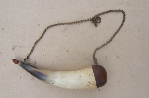  A VERY GOOD LATE 19TH/20TH CENTURY AMERICAN ”DAY”-TYPE POWDER HORN, ca. 1910 view 2