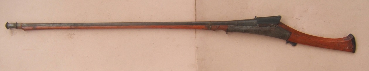 A FINE QUALITY EARLY 19TH CENTURY INDIAN MATCHLOCK MUSKET w/ RED CINNABAR LACQUERED 