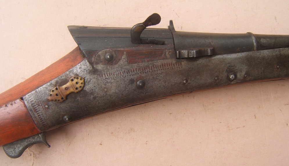 A FINE QUALITY EARLY 19TH CENTURY INDIAN MATCHLOCK MUSKET w/ RED CINNABAR LACQUERED 