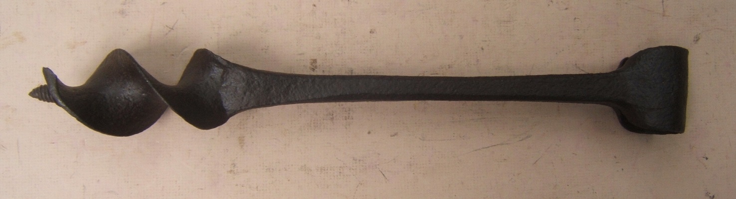 A VERY GOOD COLONIAL PERIOD 18TH CENTURY BLACKSMITH MADE LARGE-SIZE WROUGHT IRON AUGER, ca. 1770 (EX. GEORGE C. NEUMANN COLLECTION & FOUND IN CHAMPLAIN VALLEY, NY) view2