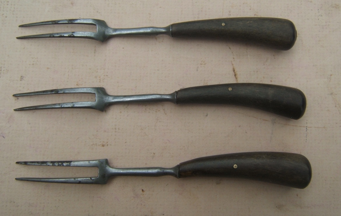 A FINE SET OF THREE (3) COLONIAL AMERICAN-WAR of 1812 PERIOD DINNER FORKS, ca. 1770-1820 view2