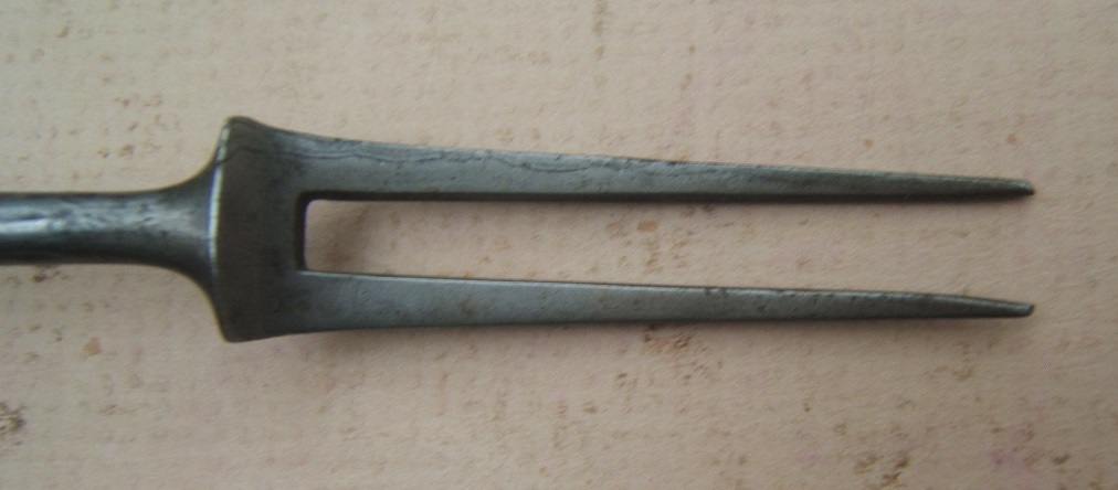 A FINE SET OF THREE (3) COLONIAL AMERICAN-WAR of 1812 PERIOD DINNER FORKS, ca. 1770-1820 view4