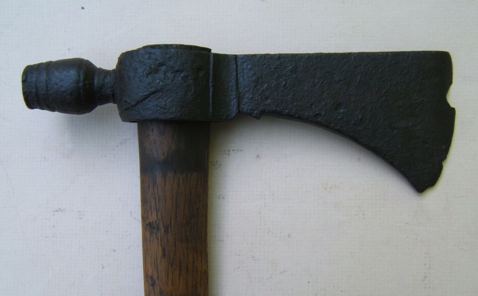 A VERY GOOD LARGE-SIZE MID-18TH CENTURY/AMERICAN REVOLUTIONARY WAR PERIOD (ENGLISH) PIPE TOMAHAWK, ca. 1750view 3